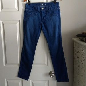 7 For All Mankind 29 Actual almost 31"x 30" Excell
